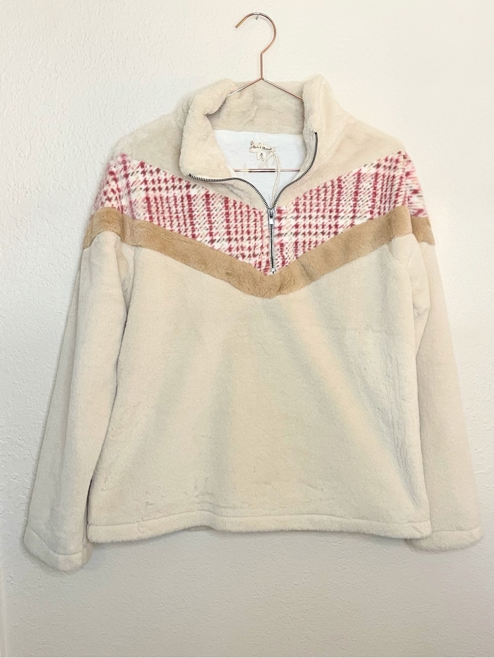 Hem & Thread NWT Faux Fur Quarter Zip Pullover M